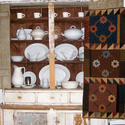 She Loves Me, She Loves me Knot